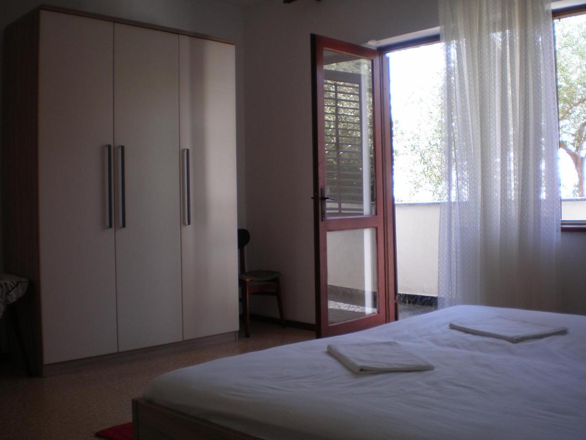 Apartment Zorka Supetarska Draga Exterior photo